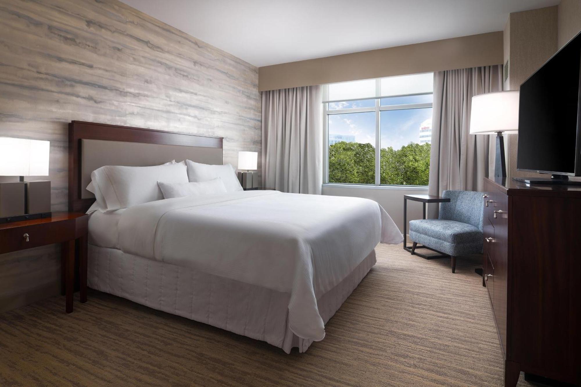 The Westin Reston Heights Hotel Exterior photo